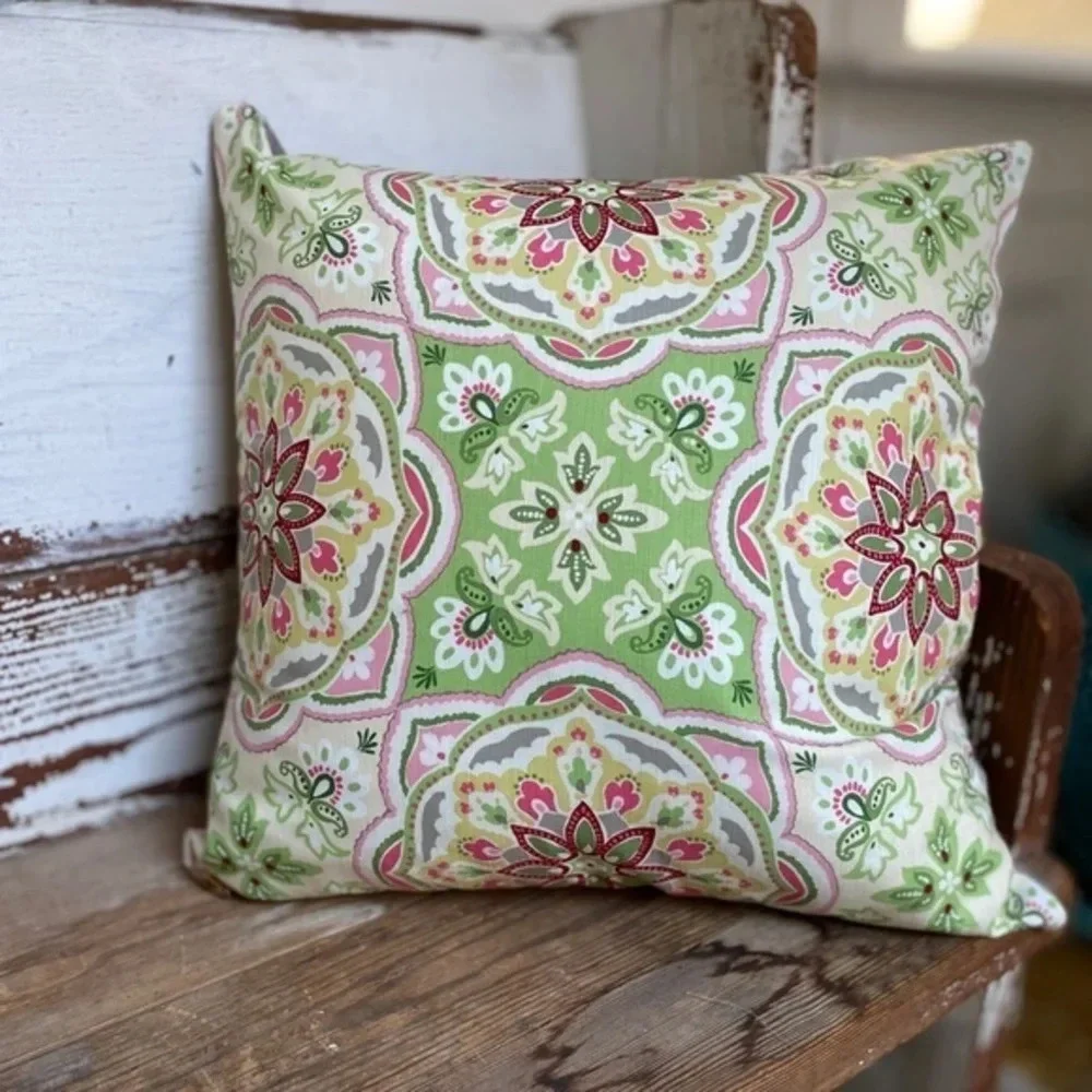Pink and Green  accent pillow shams NWOT